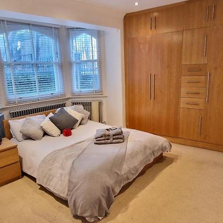 Ferienwohnung Action Packed Local 3Br 1 Mins Walk To Everything London Exterior foto