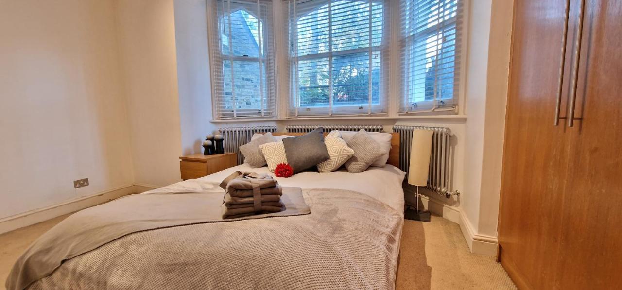 Ferienwohnung Action Packed Local 3Br 1 Mins Walk To Everything London Exterior foto