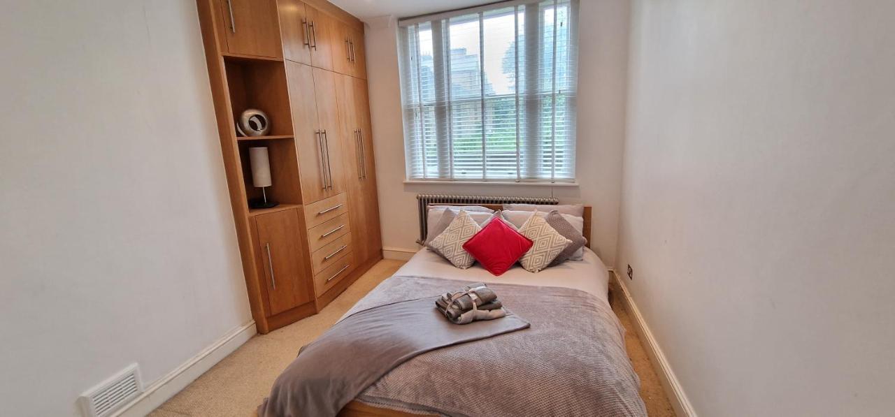 Ferienwohnung Action Packed Local 3Br 1 Mins Walk To Everything London Exterior foto