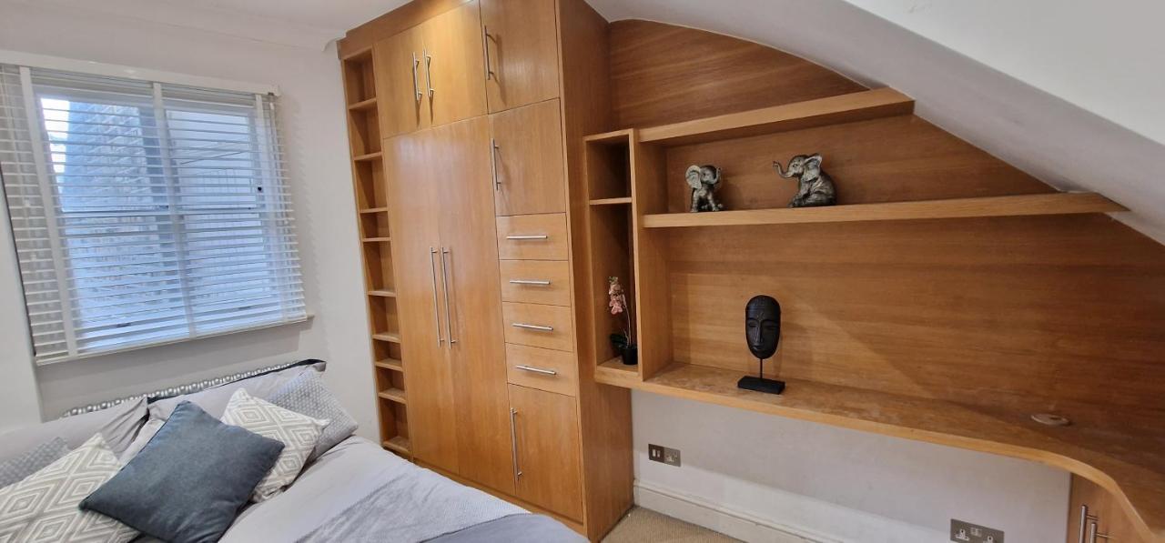 Ferienwohnung Action Packed Local 3Br 1 Mins Walk To Everything London Exterior foto